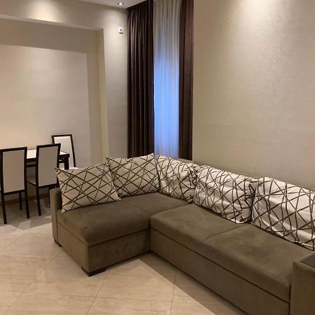Apartment Three Bedroom In Saburtalo Tbilissi Extérieur photo